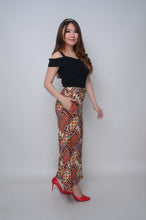 将图片加载到图库查看器,Long Pant - Modern  Batik Art