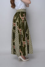 Load image into Gallery viewer, Long Skirt - Stylist Modern Batik Art
