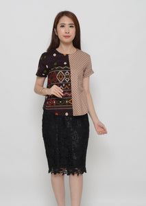 Blouse - Working in Style with Timore Motif