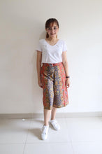 Load image into Gallery viewer, Romance of the three kingdoms - 3/4 Pants
